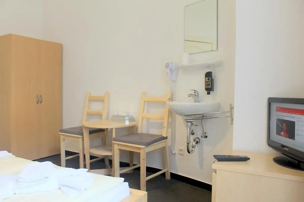 Pension Central Hostel ברלין גרמניה